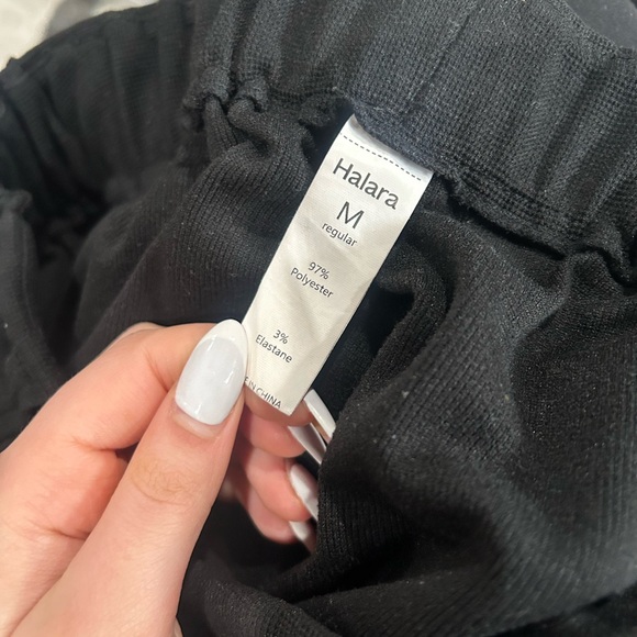 HALARA Black Wide-Leg Women's Pants - Picture 4 of 4